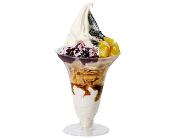 The Remnants of Dreams: Vanilla and Black Sesame Parfait